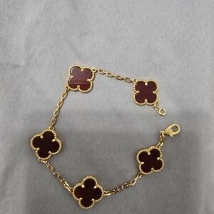 Van Cleef & Arpels Vintage Alhambra bracelet, 5 motifs, yellow gold